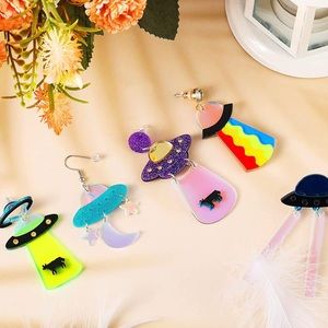 LOT of UFO earrings 5 pairs together